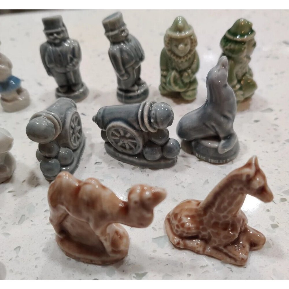 Lot of 22 Wade Porcelain Animal  Figurines England Red Rose Tea Whimsy Vintage - Picture 6 of 16